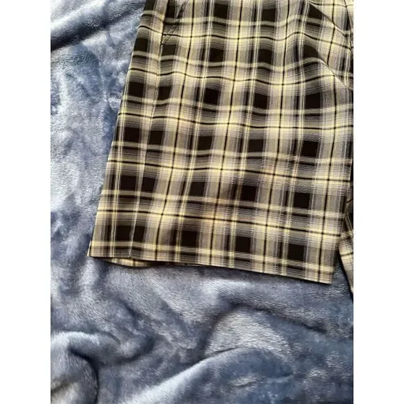 IZOD Men's Plaid Chino Shorts Size 40 Multicolor Casual - Picture 3 of 12